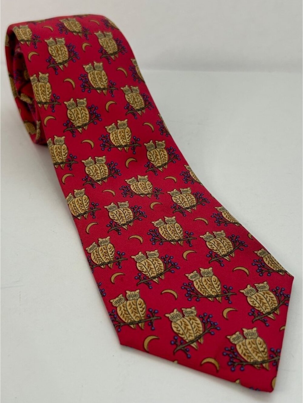 Hermes Paris Vintage Magenta Red Men's Tie Owl & Moon Pattern France 7275 MA